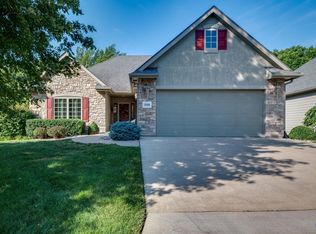 2201 SW Millers Glen Dr, Topeka, KS 66614
