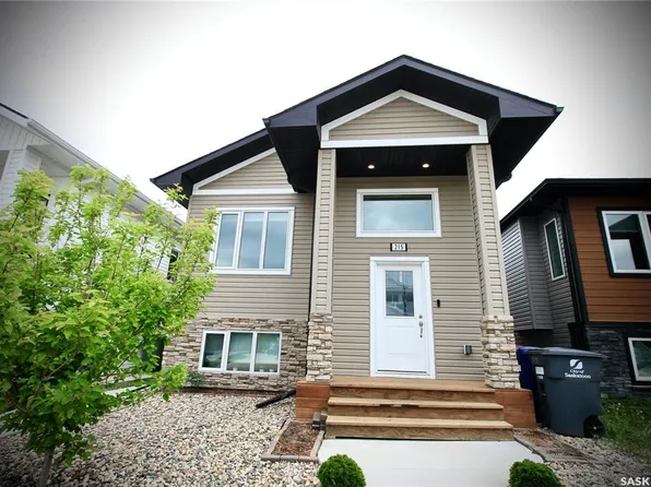 215 Thakur STREET, Saskatoon, SK S7W 1C4