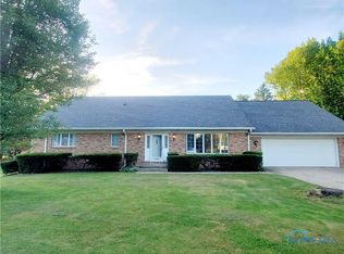 1920 Hampton Rd, Fremont, OH 43420