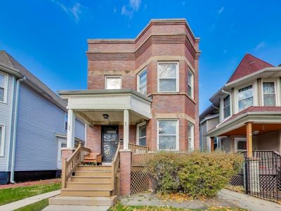 5928 W Walton St, Chicago, IL, 60651