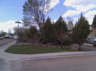 122 S Pinon Dr, Vernal, UT 84078