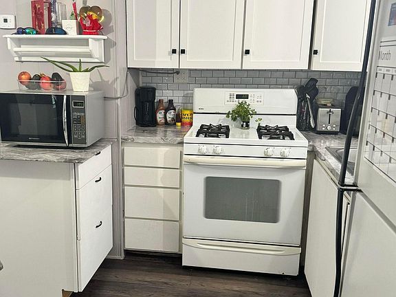 4th image of 321 E Idaho St Spc 9