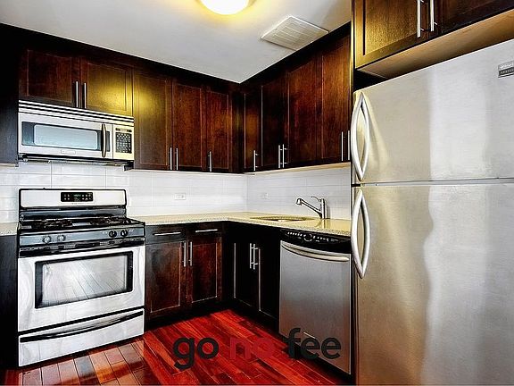 3rd image of 454 Manhattan Ave APT 1I