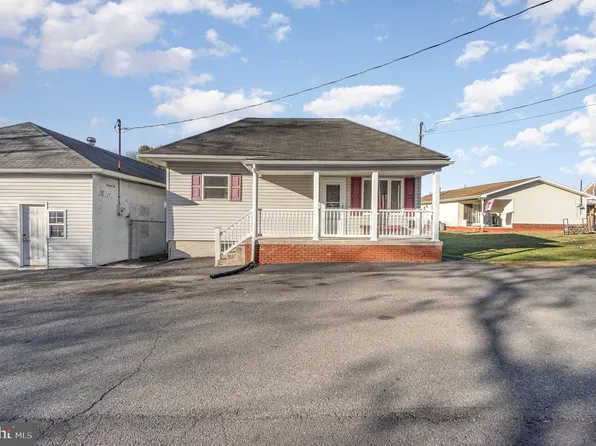 306 S Spencer St, Frackville, PA 17931