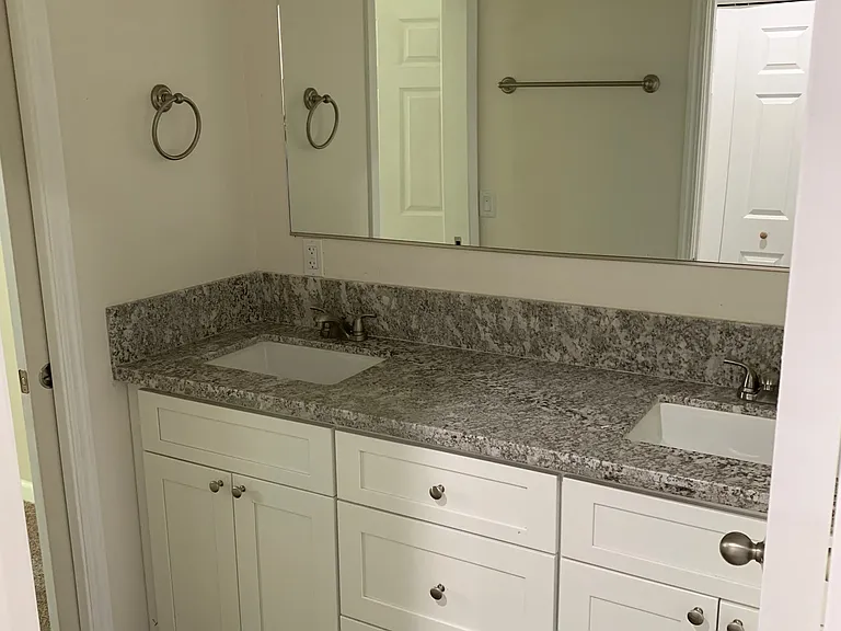 261 E Prosperity Ave — Photo 5