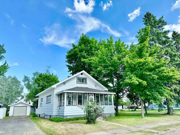 233 Birch St, Kingsford, MI 49802