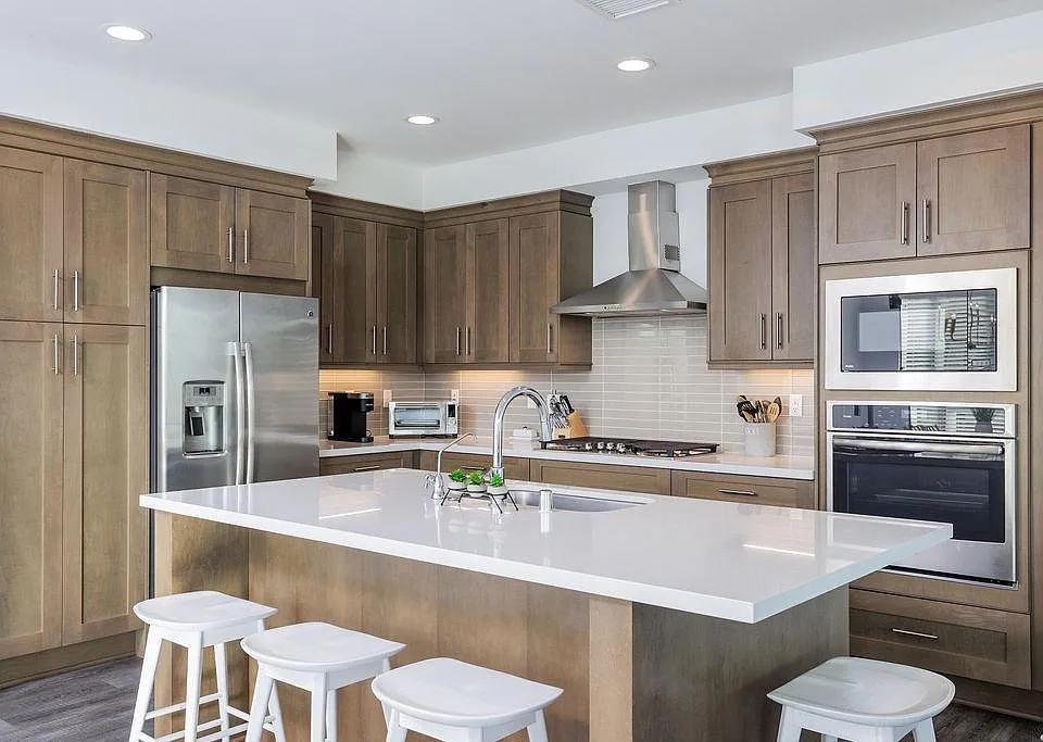 538 Doheny Way