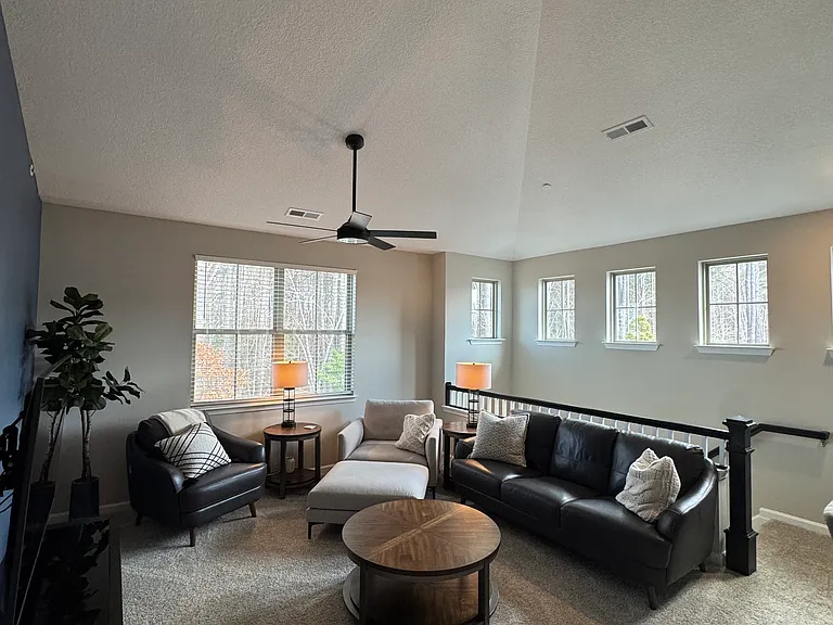 710 Kathy Ann Way W — Photo 8