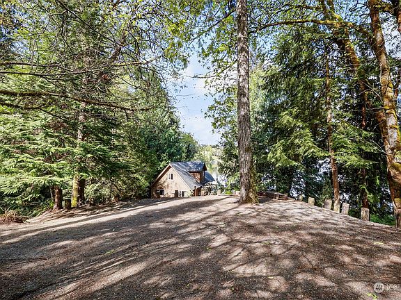 5th image of 4311 79th Avenue NW
