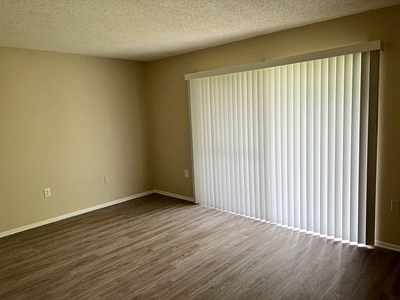 5th image of 7923 Kosi Palm Pl