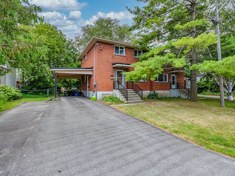 2344 Midway Ave #A — Photo 1