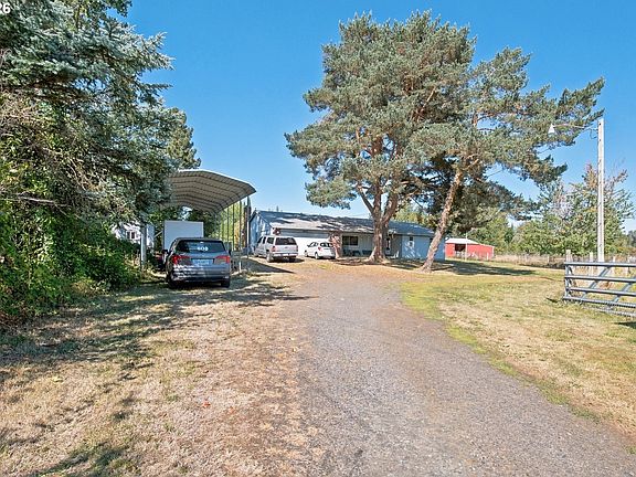 2nd image of 27205 SE Carl St