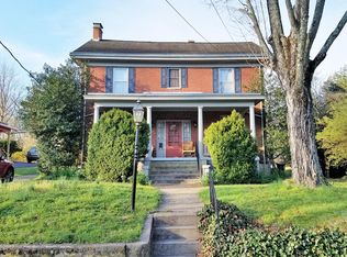 10 Sellers Ave, Lexington, VA 24450