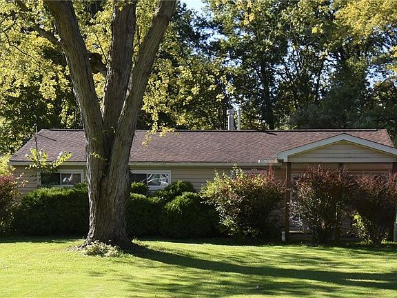 2nd image of 176 Fairhaven Dr