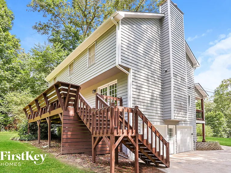 414 Indian Lake Ct — Photo 15