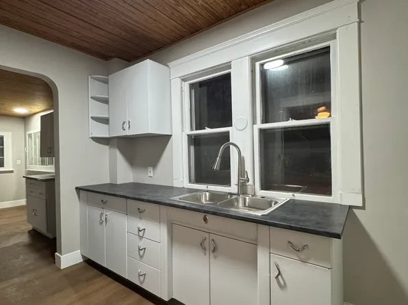 531 Brady Ave, Akron, OH 44314