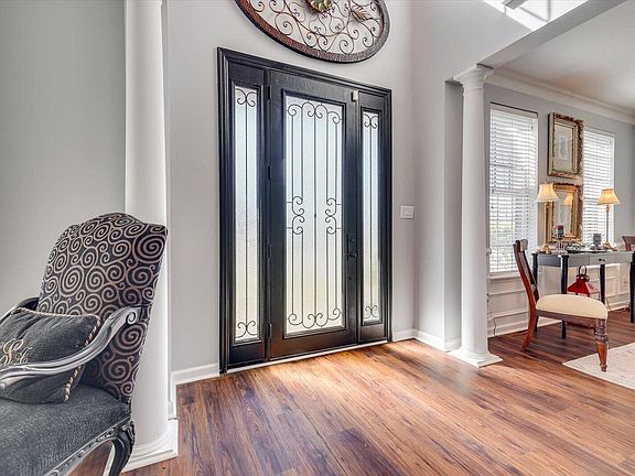 4th image of 4552 Glastonbury Drive