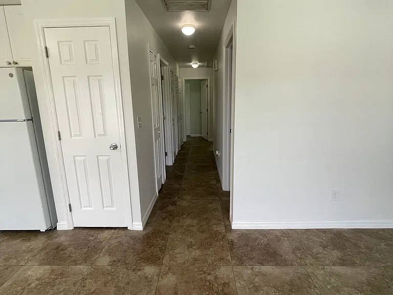 Jack Ave S — Photo 8