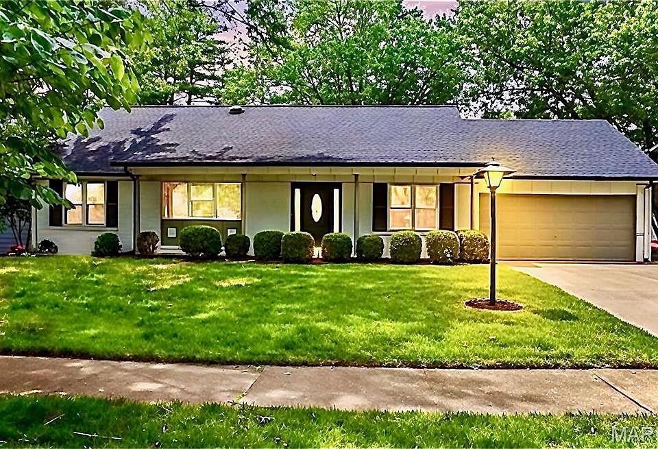 1st image of 1015 Fernway Ln