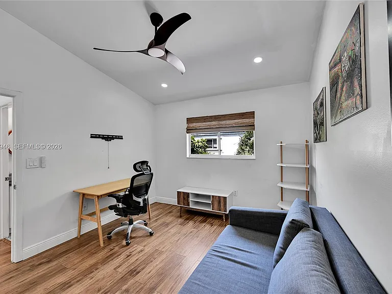 21150 NE 3rd Ave — Photo 28