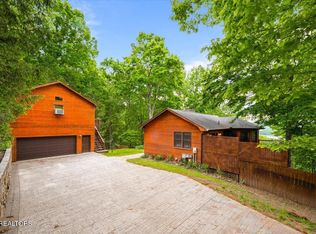 1186 Deerfield Way, La Follette, TN 37766