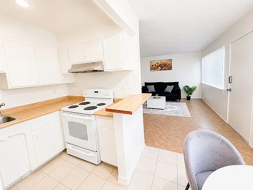 1860 Ethan Way Photo 1