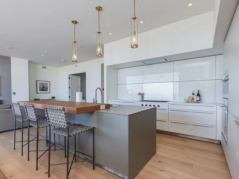 5000 N Camelback Ridge Dr #206 — Photo 16