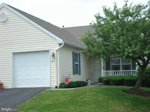 57 Hagarman Dr, York, PA 17408