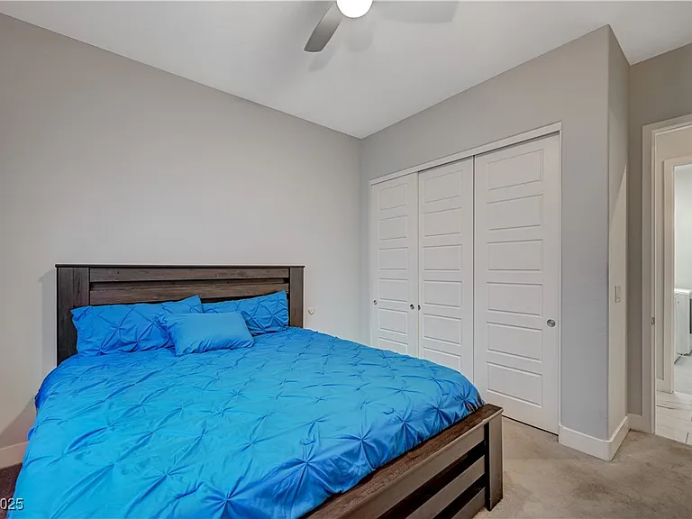3943 Reyes Ave — Photo 25