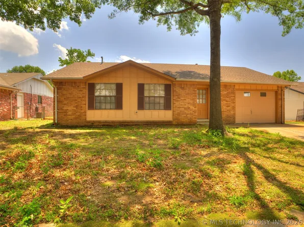 413 W Birmingham St, Broken Arrow, OK 74011