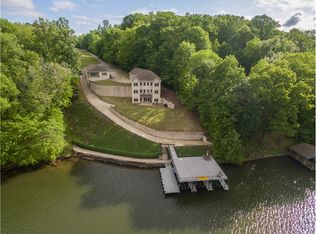 2330 Skypark Rd, Florence, AL 35634