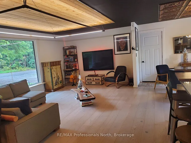 1460 Peterson Rd — Photo 7