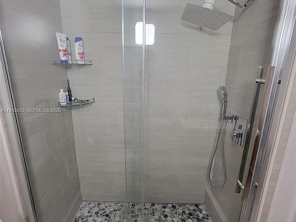 4th image of 200 Lakeview Dr APT 212