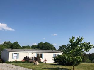243 Pasley Ln, Moneta, VA 24121