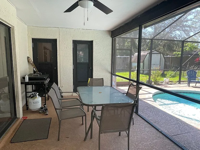 213 Bloomingfield Dr — Photo 13