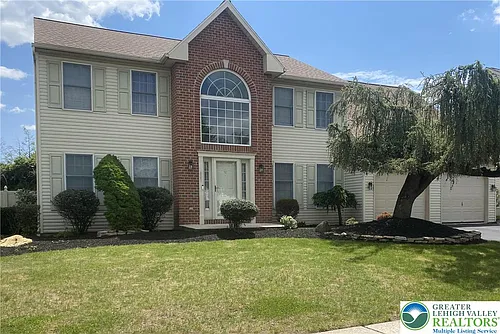 401 Augusta Dr E Photo 1
