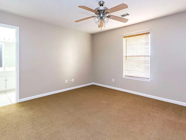 17 Hillside Cv — Photo 8