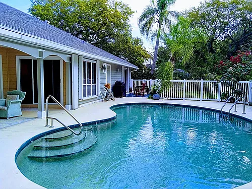 1155 Leeward Ln Photo 1