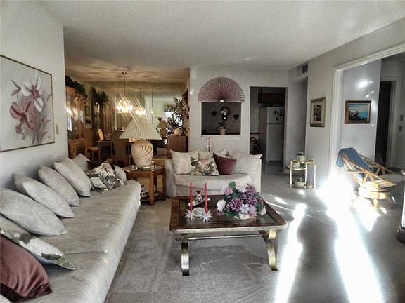 5th image of 12119 Sunny Glen Ln APT D2