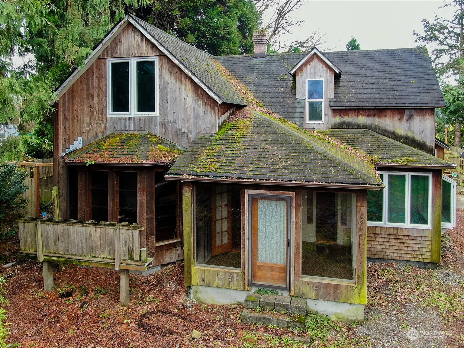 215 Kale Street photo 1