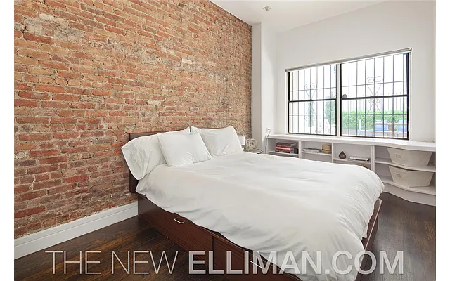 Sold by Douglas Elliman | media 17