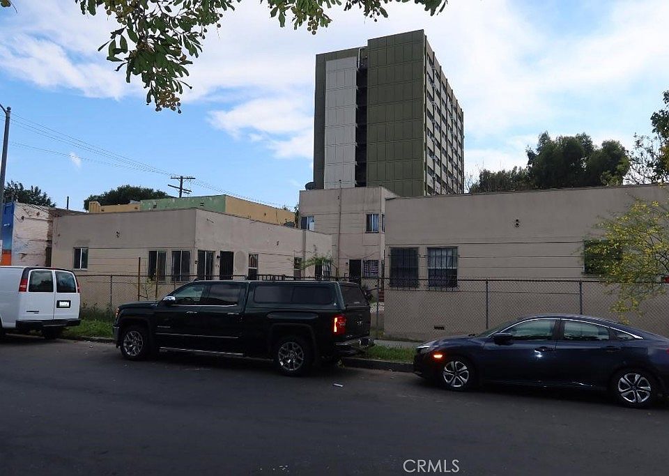 2nd image of 4801 S Central Ave