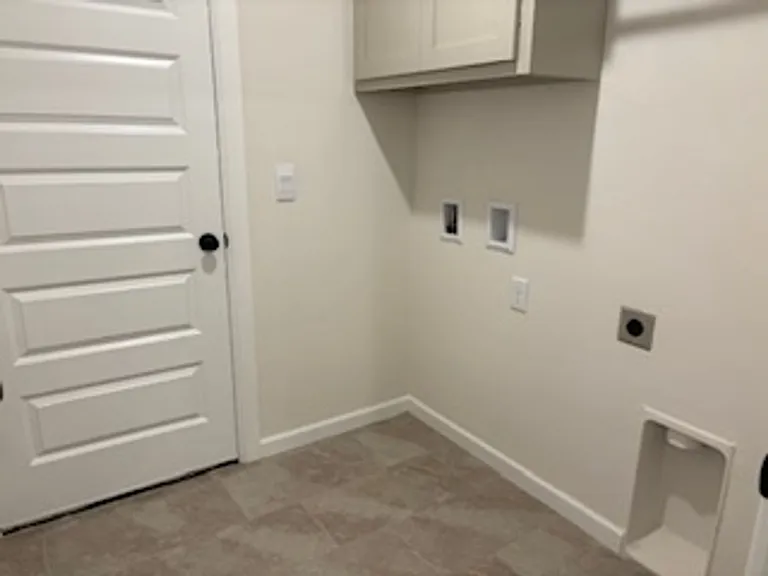 18200 Austin Ct — Photo 9