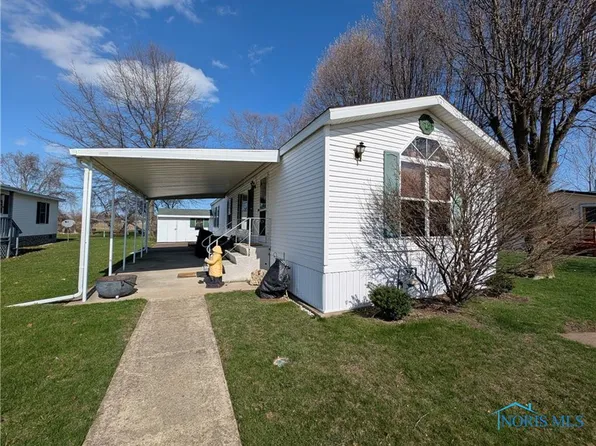 43 E Bass Cir, Marblehead, OH 43440