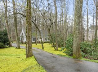 560 Heyward Cir, Marietta, GA 30064