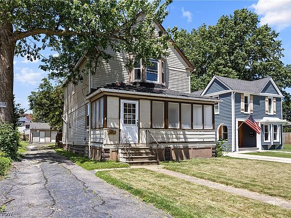 2nd image of 1592 Newman Ave