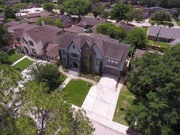Great aerial view of front elevation.