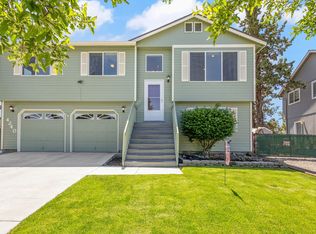4240 SW Ben Hogan Dr, Redmond, OR 97756