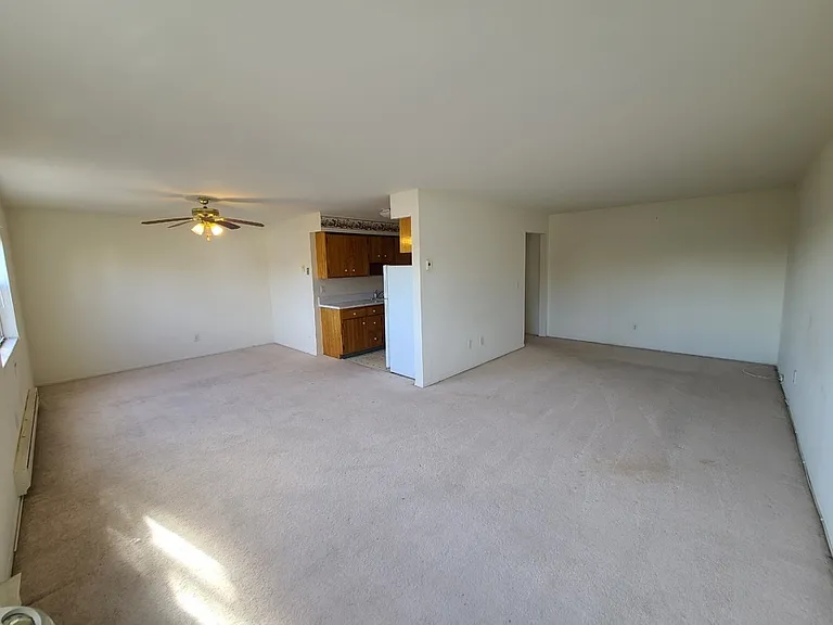 256 Belleville Ave #B3 — Photo 2