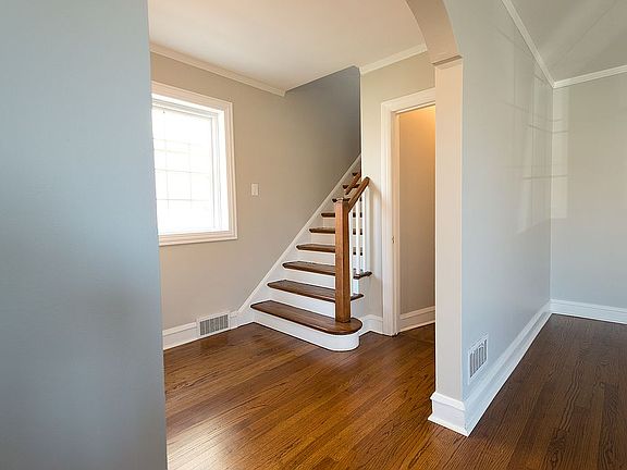3rd image of 9153 S Claremont Ave